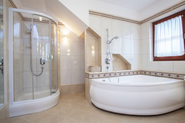 Oversized Bathtub Installation in Fishers