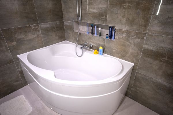 Large Bathtub Installation in Fishers