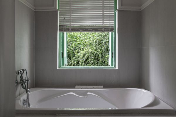 Fiberglass Tub Installation in Fishers